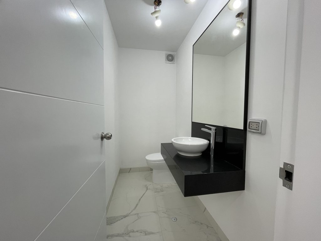 En Venta! Duplex de Estreno a pasos de hermoso Parque en San Borja - Vista interna